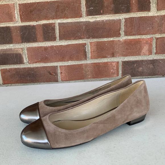 Naturalizer Applause tan leather cap-toe slip on flats Women's Size US 6.5 M - Picture 1 of 9